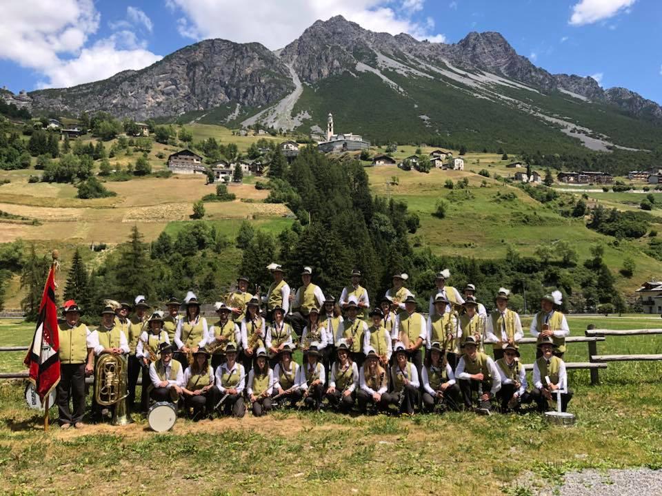 Concerto della Musikkapelle "La Lira" e del coro "Singen mit Herz"