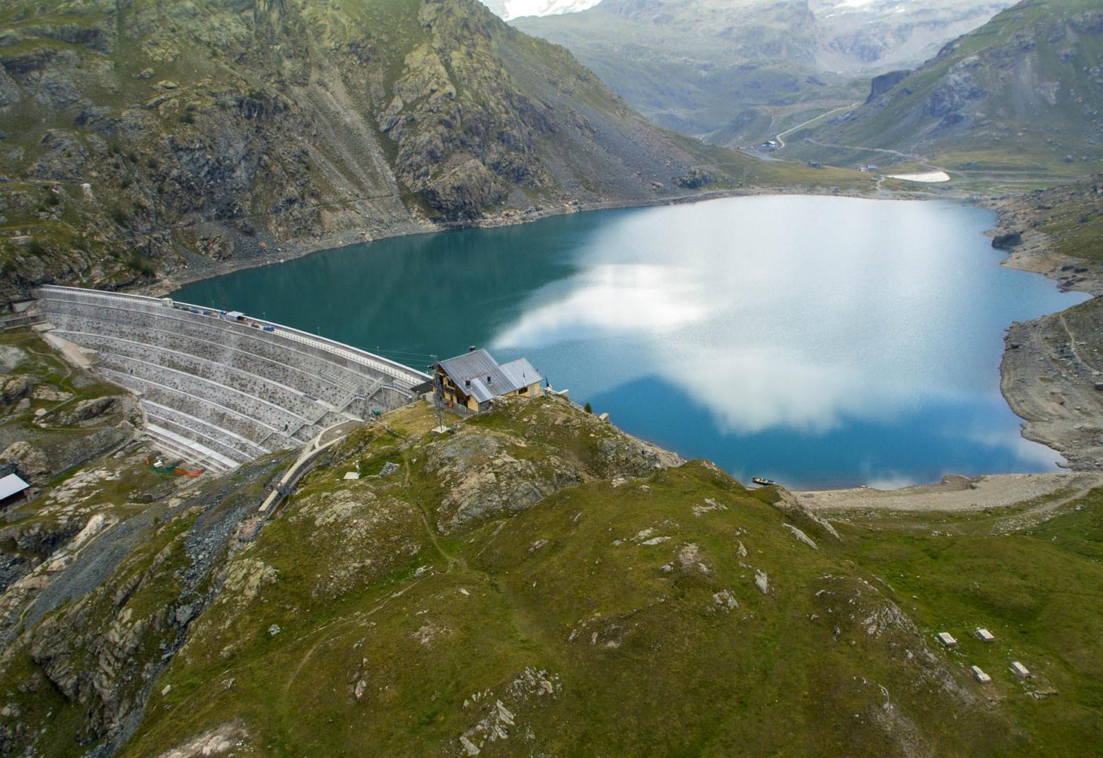 ExtraEAUrdinaire, a surprising water