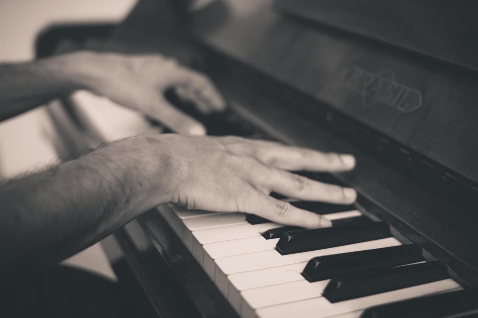 "Ghost" - Concerto di pianoforte con Maurizio Mastrini e quartetto d'archi