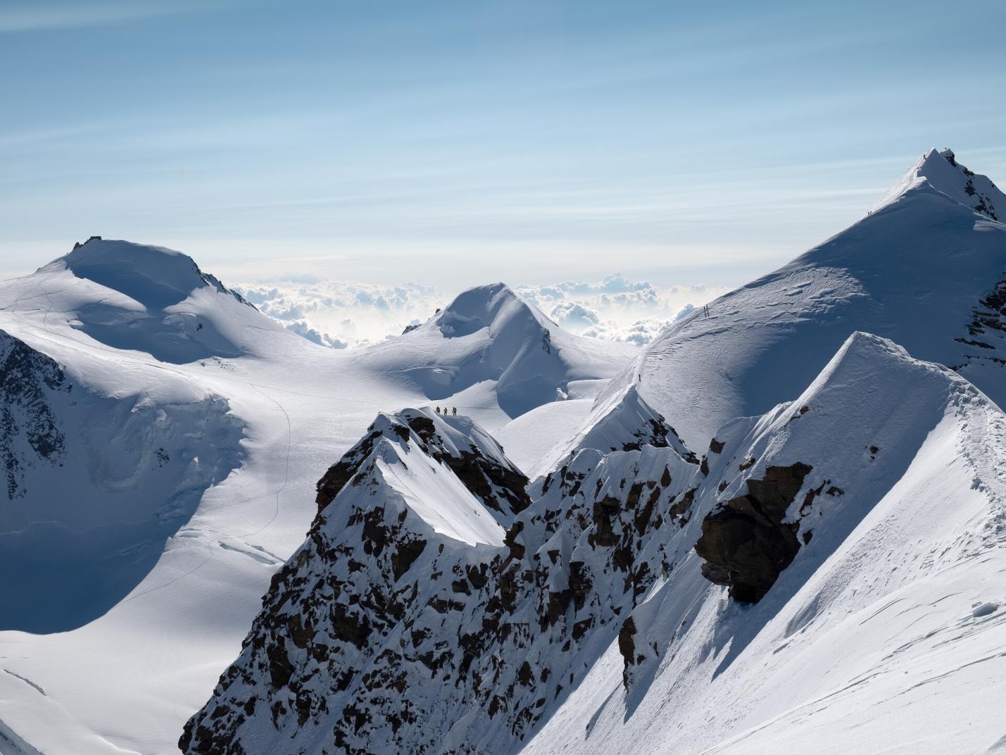 Mostra fotografica "Tra montagne e cielo - Zwéschò béerg òn hémmél"