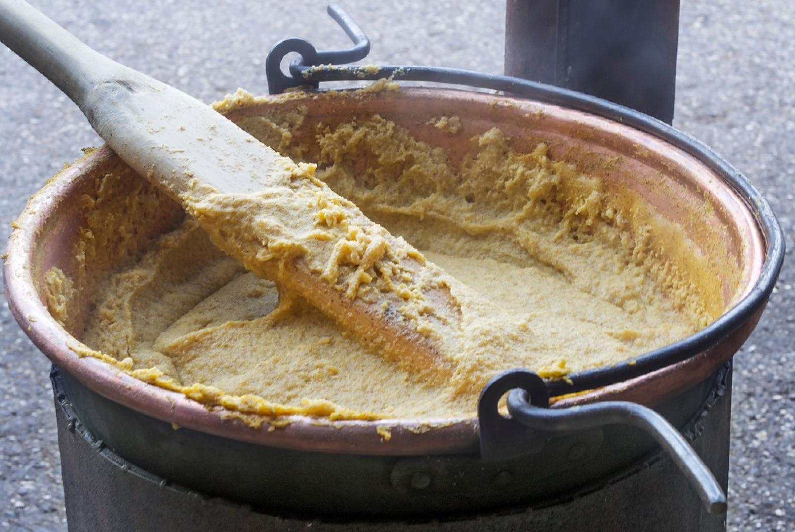 Soupe aux haricots au Rione Vernae